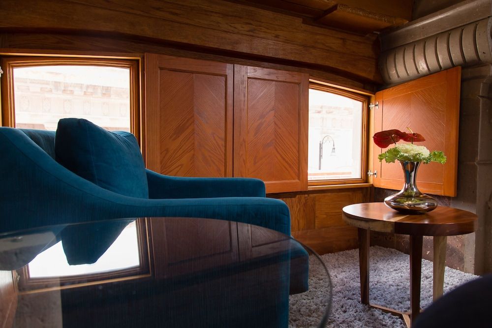 Santa Rita Hotel del Arte Standard Room, 1 King Bed, City View 8