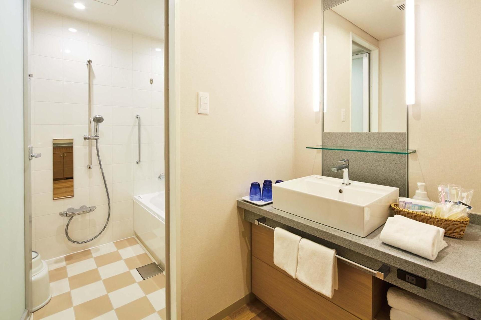 Square Forth Room