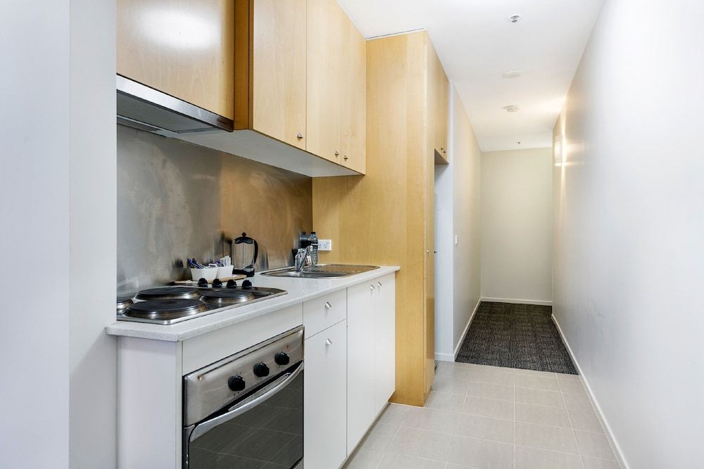 Melbourne CBD Central Apartment Hotel Standard Apartment 8