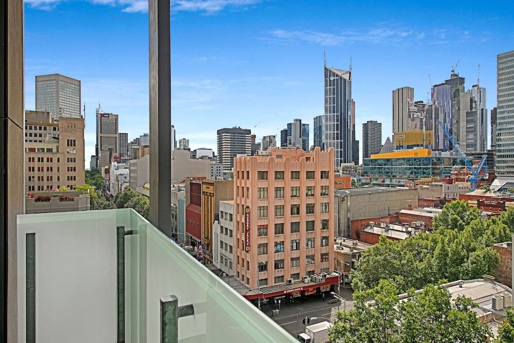 Melbourne CBD Central Apartment Hotel Standard Apartment 13