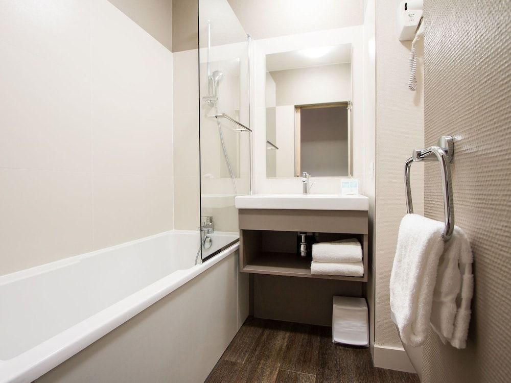 Hotel Lille Europe Superior Room 6