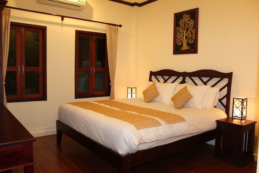 Luang Prabang Legend Hotel Deluxe Double Room 6