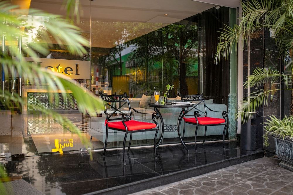 undefined Ping Hanoi Hotel