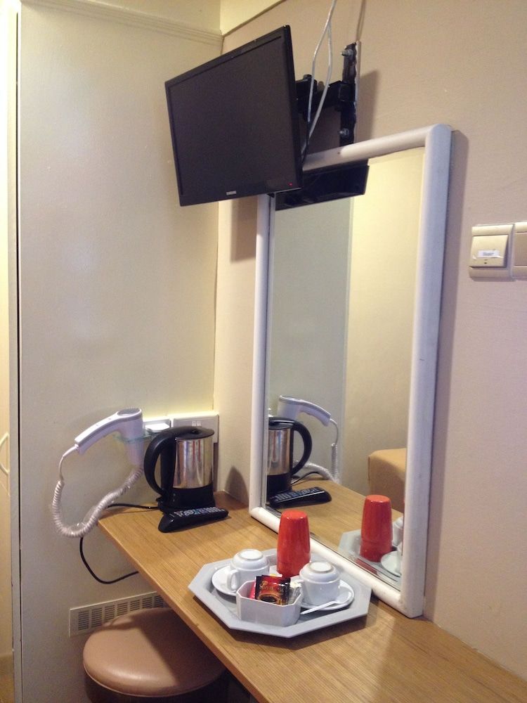 Arianna Hotel Standard Double Room 3