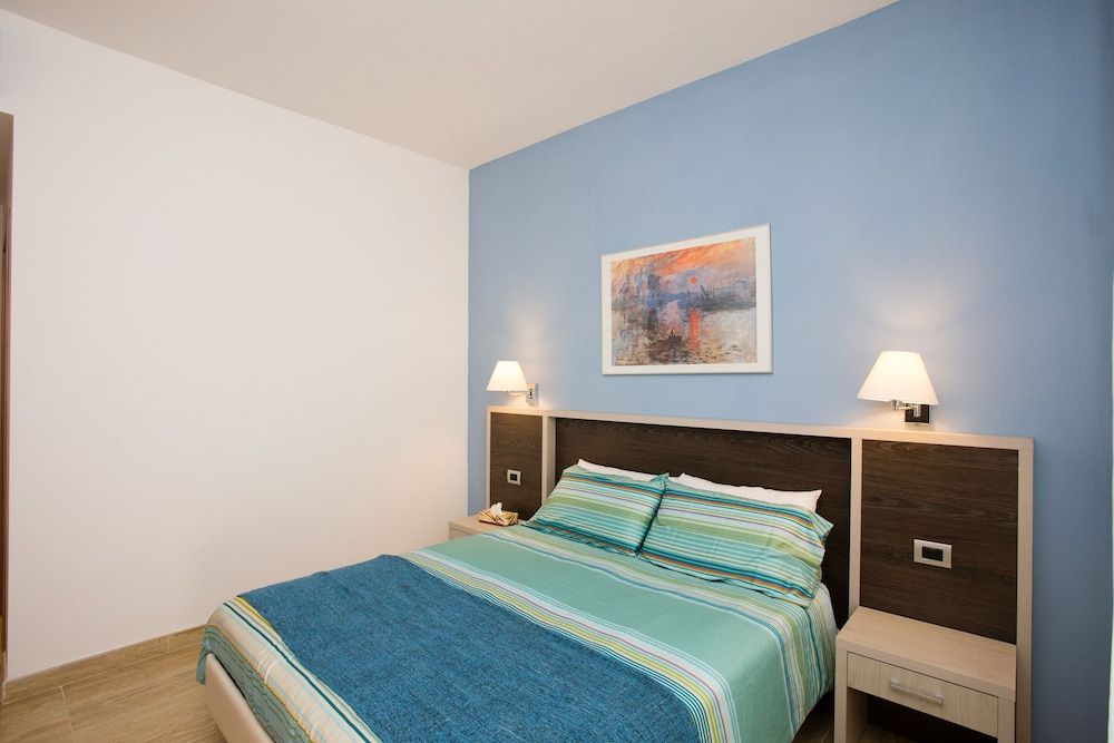 undefined Trastevere's Friends 2