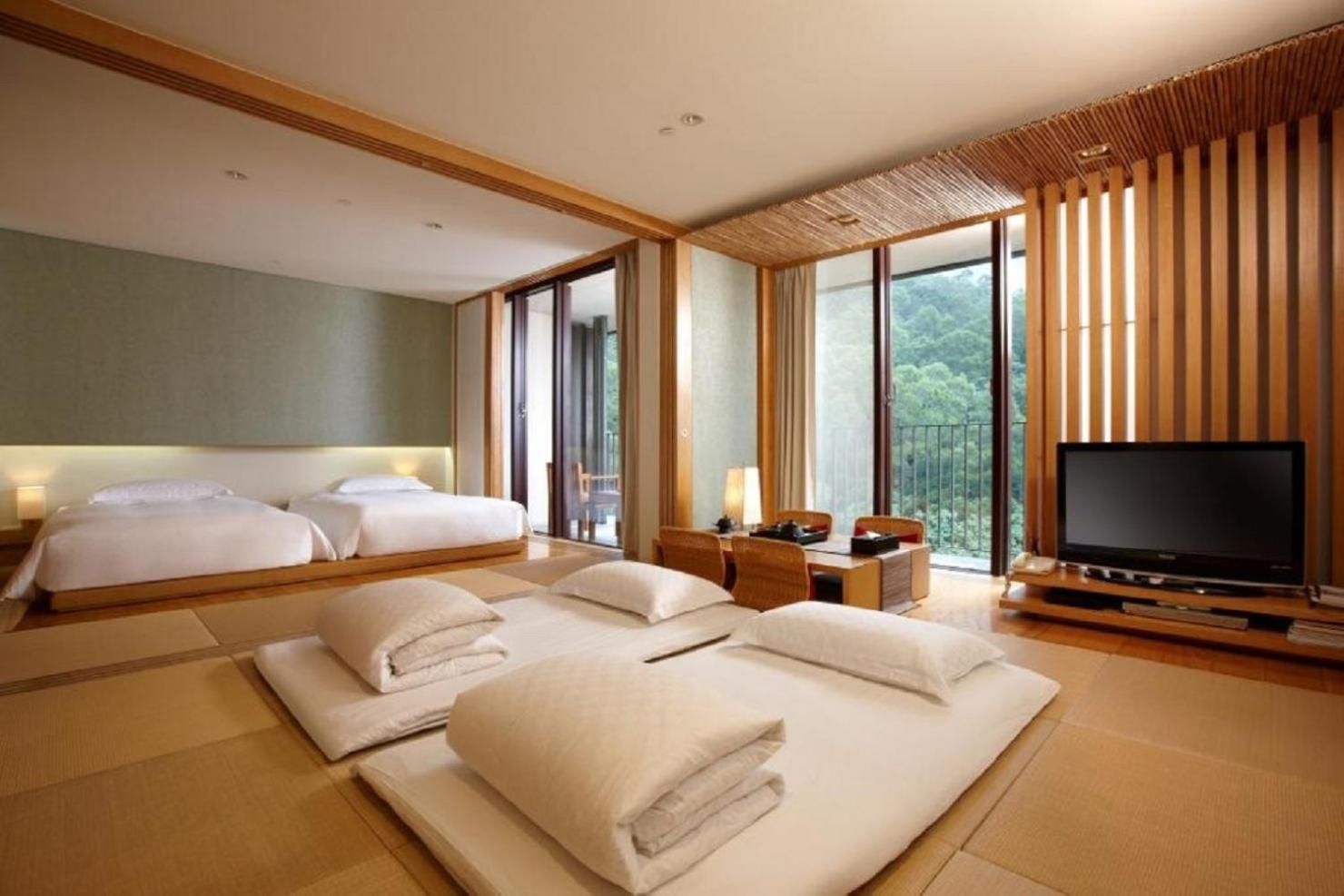 Japanese Western Style Suite Room