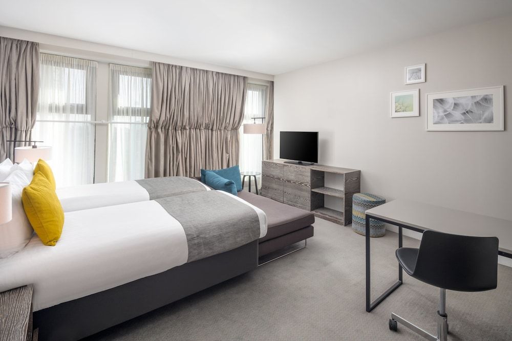 Studio Suite, 2 Twin Beds, Kitchenette