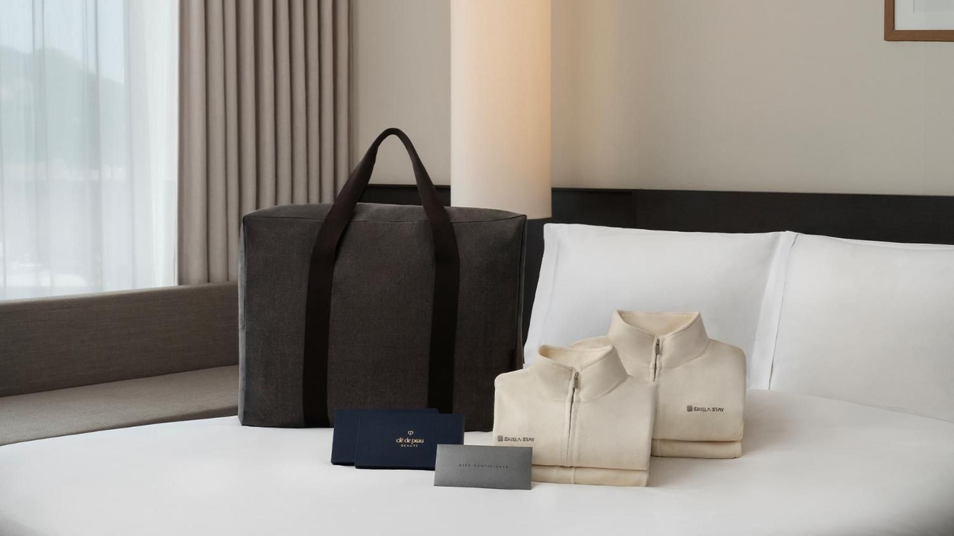 [Own Your Shilla Stay Relax and Unwind] Deluxe Twin + 1 Raffle Ticket (per night)