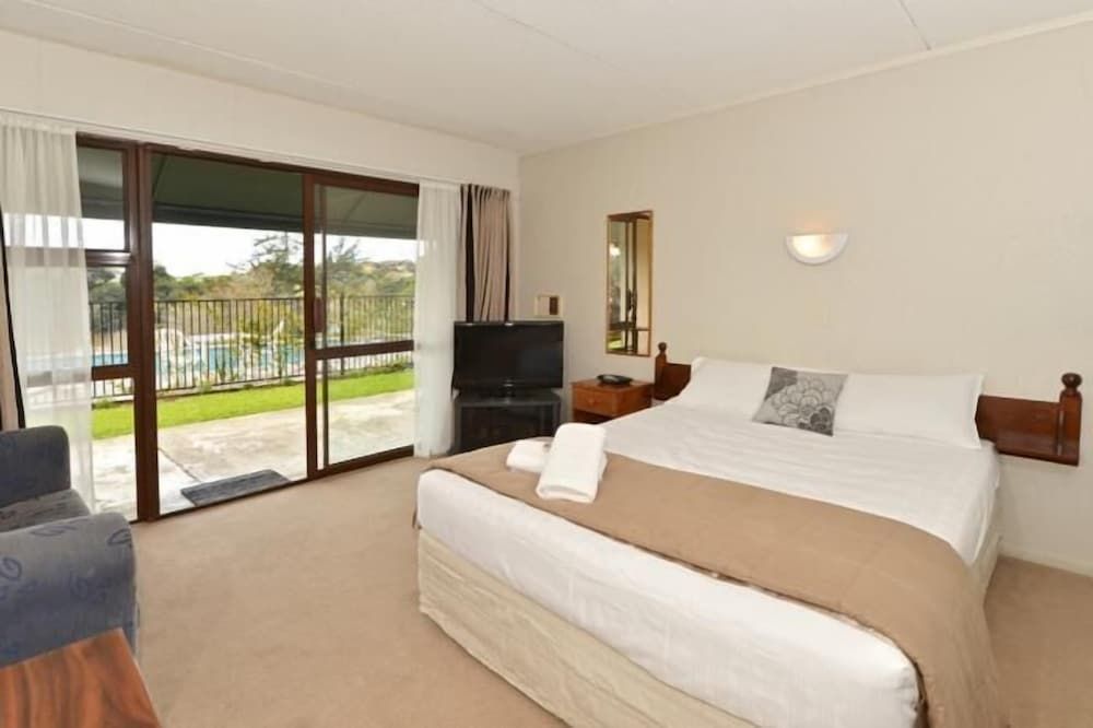 Standard Studio, River View