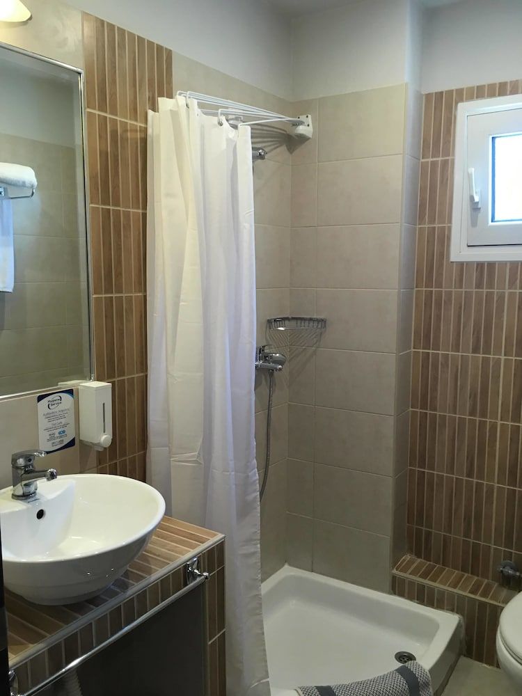 Maison Hotel Family Quadruple Room, 1 Bedroom, Garden View, Garden Area 7