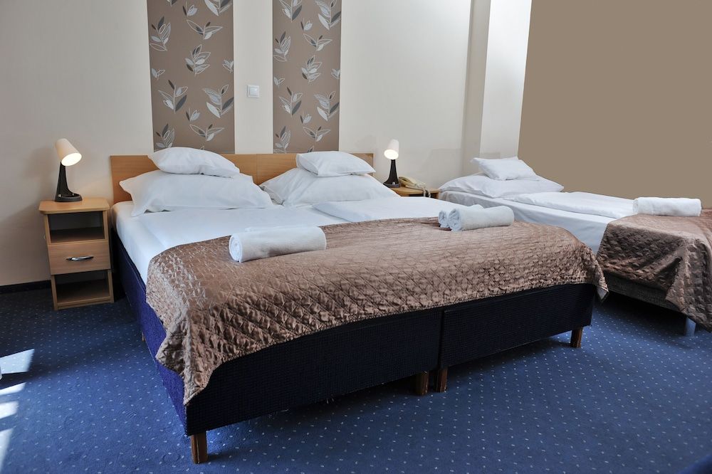 undefined Hotel Papillon 5