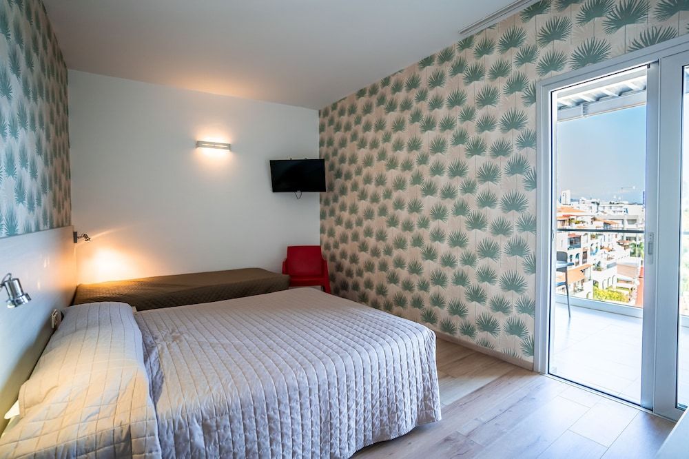 Harmony Bay Hotel Double or Twin Room, Partial Sea View 2