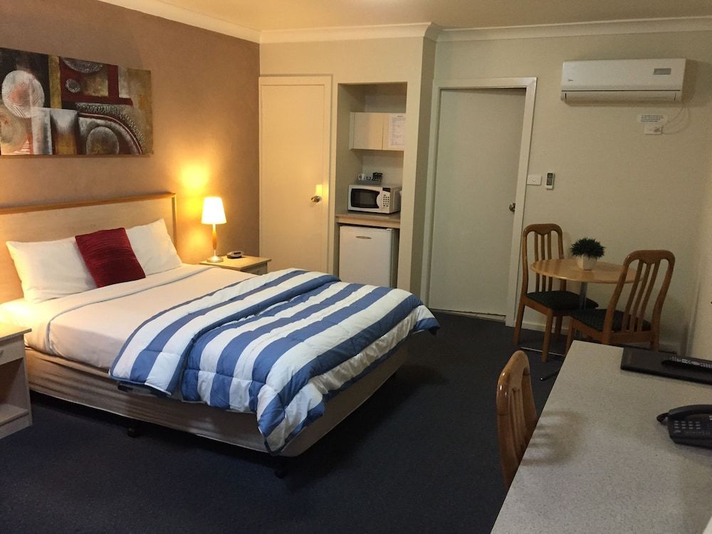 Deluxe Room (Twin)