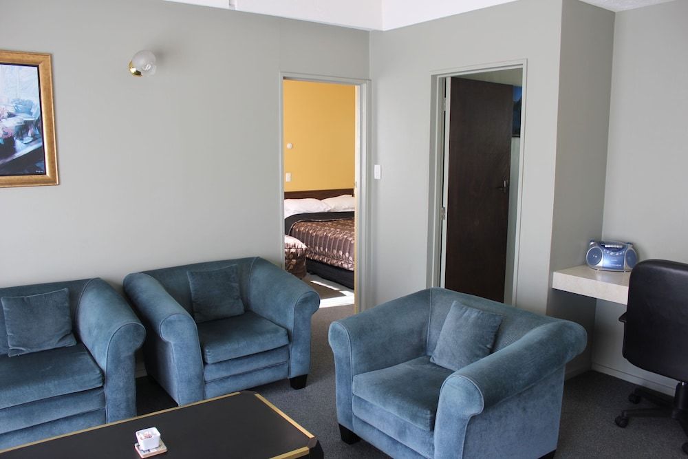 193 Aorangi Manor Motel Standard Apartment, 2 Bedrooms
