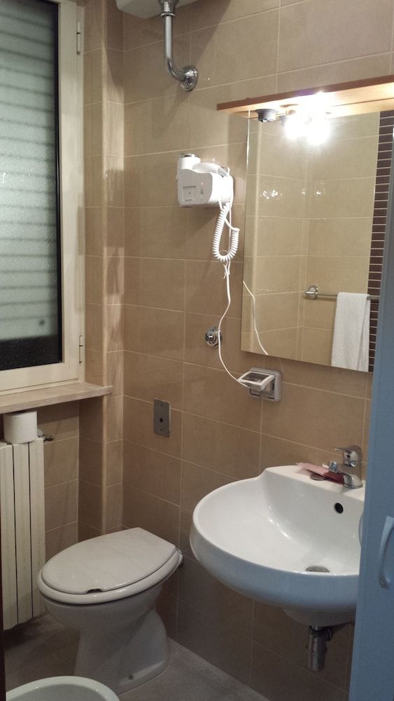 Hotel Fini Economy Double or Twin Room 10