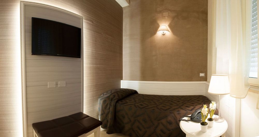 undefined Hotel Fini 8