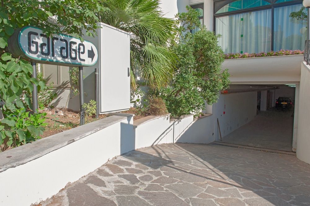 undefined Hotel Fini 2