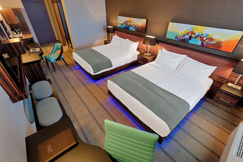 undefined Hotel Clique Calgary Airport