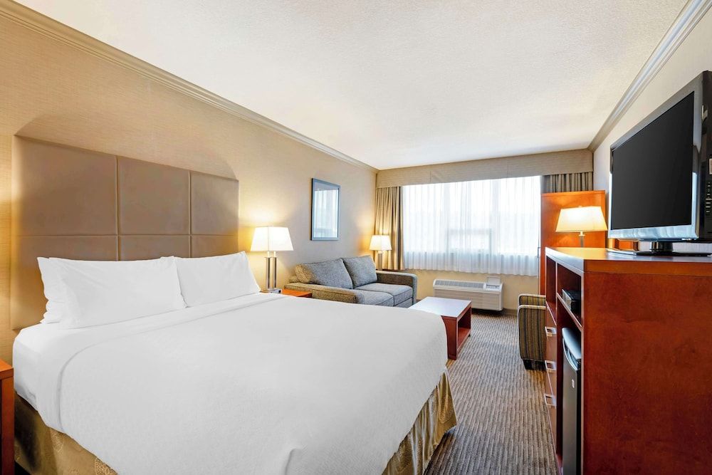 Best Western Plus Barclay Hotel Standard Room, 1 Queen Bed, Non Smoking (with Sofabed)