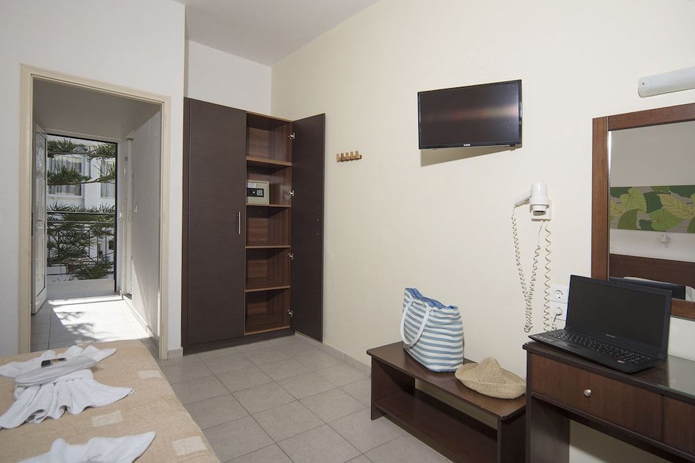 Basic Apartment, 1 Bedroom, Kitchen