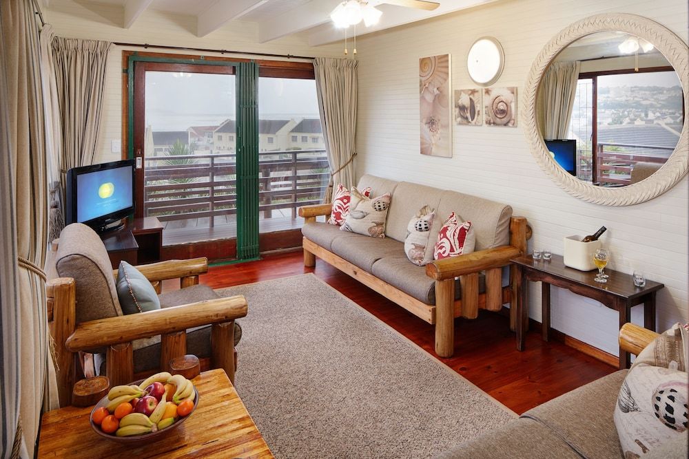 First Group Kowie River Chalets Chalet, 3 Bedrooms, Non Smoking 4