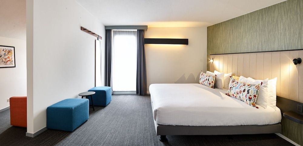 Best Western Hotel Wavre Family Room, 1 King Bed, Non Smoking (with Sofabed) 3