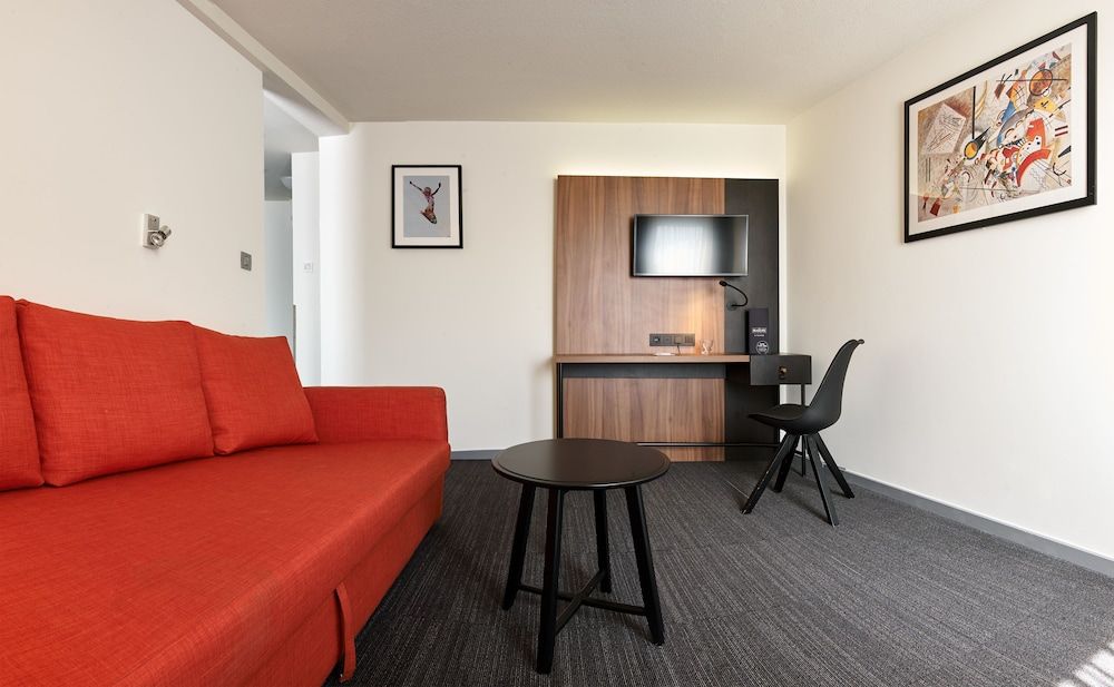 Best Western Hotel Wavre Family Room, 1 King Bed, Non Smoking (with Sofabed) 10