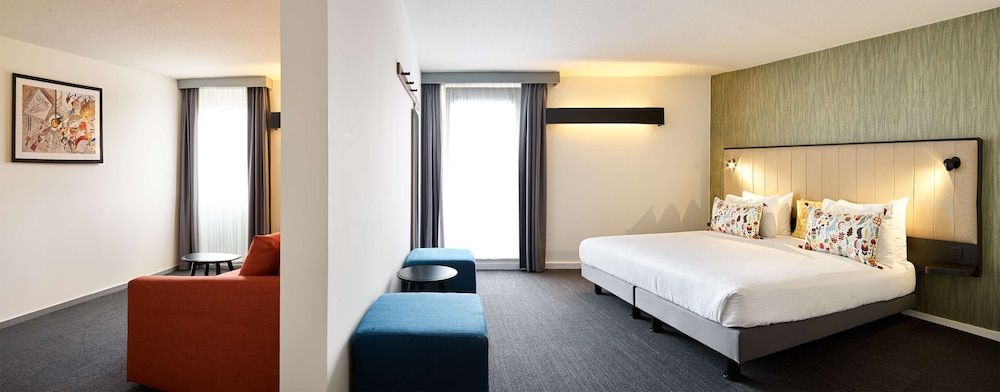 Best Western Hotel Wavre Family Room, 1 King Bed, Non Smoking (with Sofabed) 2