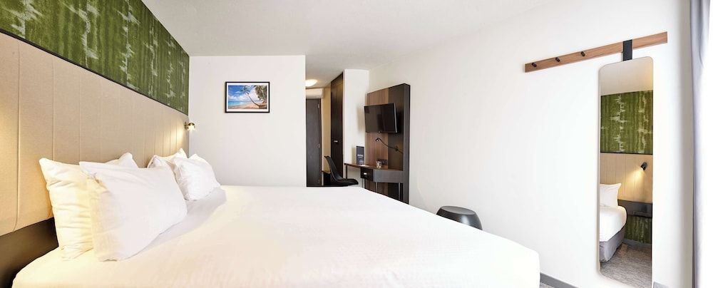 Best Western Hotel Wavre Superior Room, 1 King Bed, Non Smoking 10