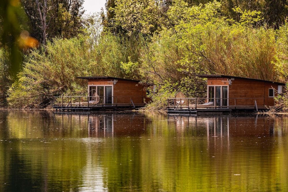 Plana Resort & SPA Cottage, Lake View 4