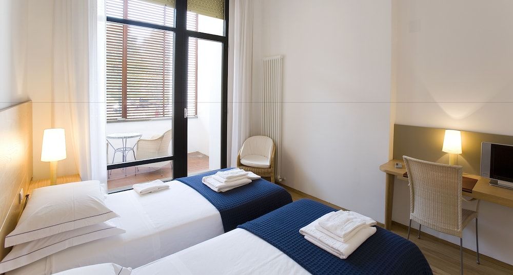 undefined Hotel Emilia 5