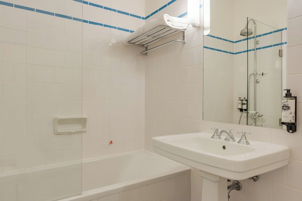 Pousada da Serra da Estrela - Historic Hotel Standard Double or Twin Room 6