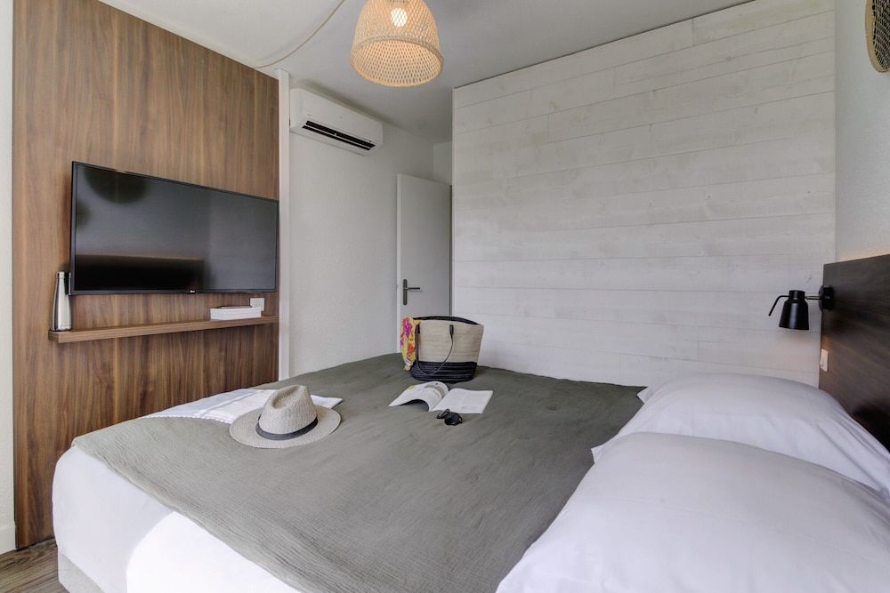 Premium Double Room Single Use, 1 Bedroom, Balcony