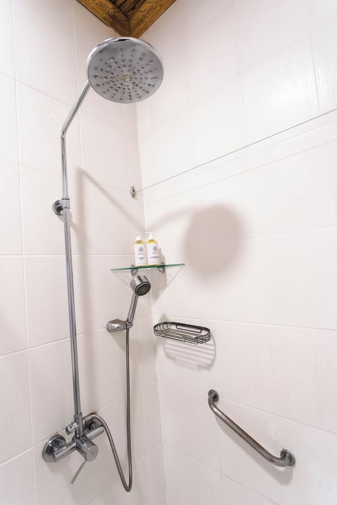 Daluyon Beach and Mountain Resort Superior Room, Beachfront 3