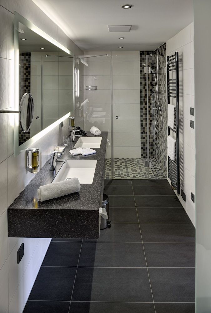 ArtHotel Kiebitzberg Triple Room 5