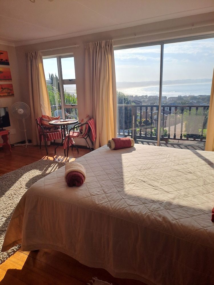 A1 Kynaston collection Luxury Family Apartment sea facing 3