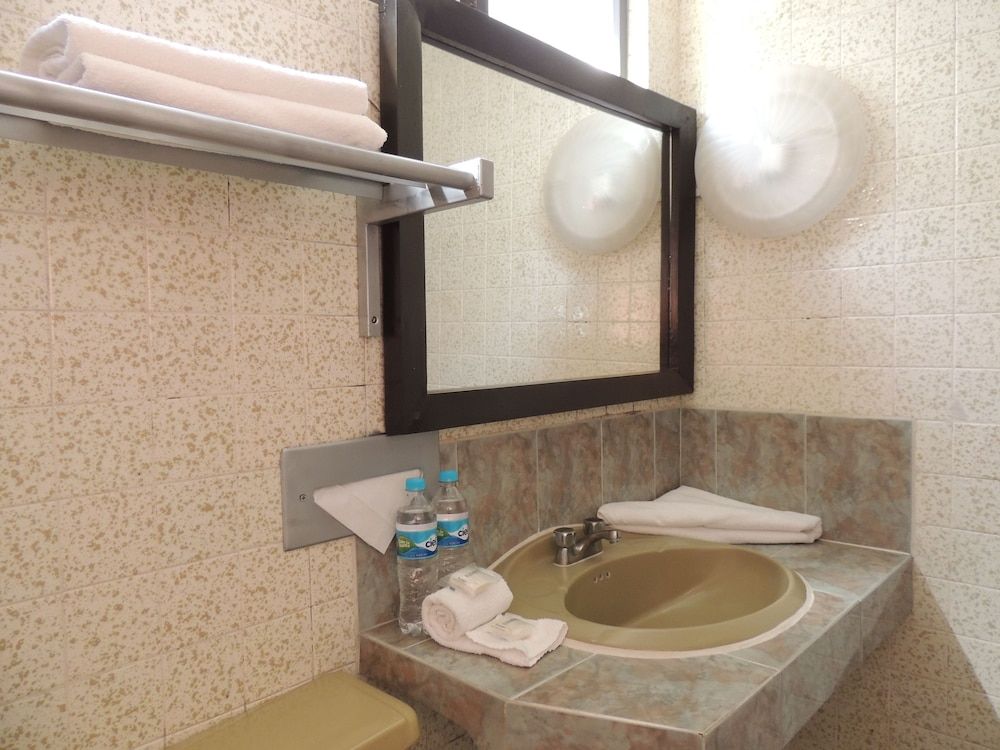 Hotel Lizbeth Standard Double Room 6