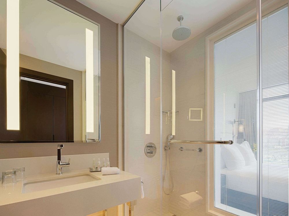 Deluxe Twin Room, 2 Twin Beds, Sea View
