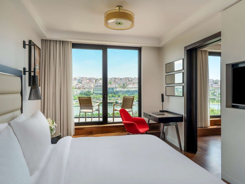 Premium Room, 1 Queen Bed, Sea View