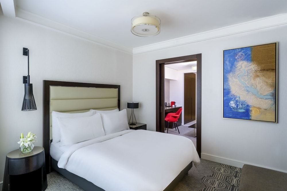Junior Suite, 1 Queen Bed