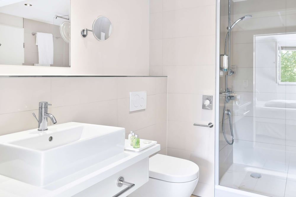 NH Fürth Nürnberg Suite with View (extra bed 3 adults) 7