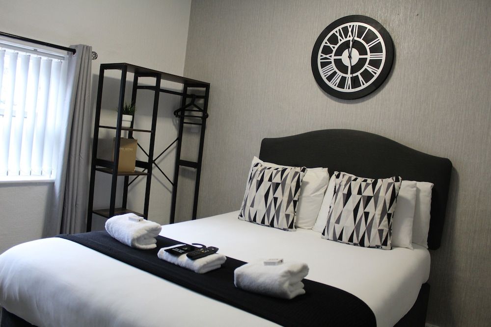 Standard Double Room, Shared Bathroom