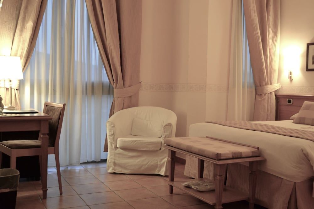 Deluxe Double Room Single Use