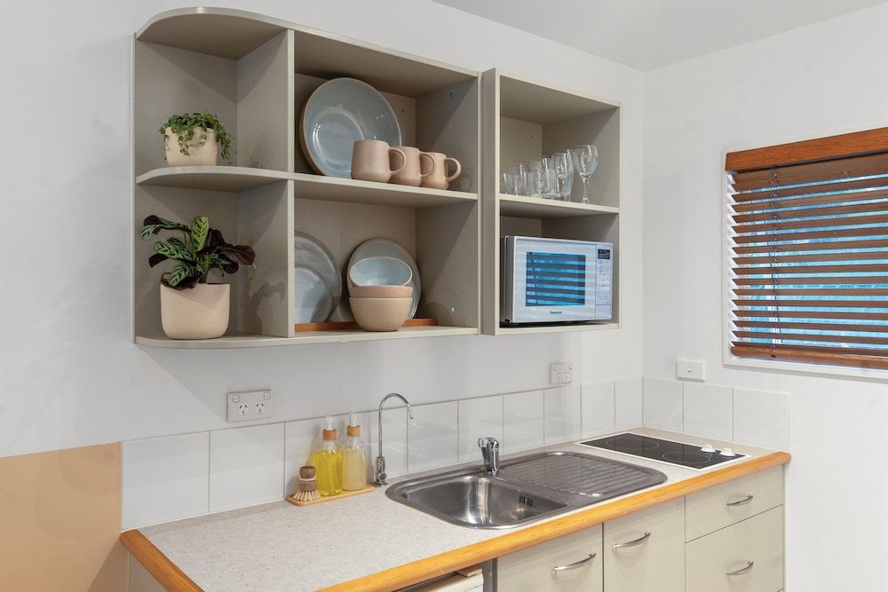 ASURE Admirals View Motel Ground Floor Studio 3