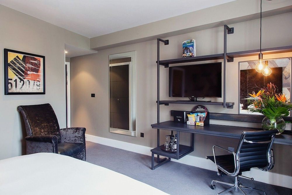 Malmaison Edinburgh Standard Double Room 5