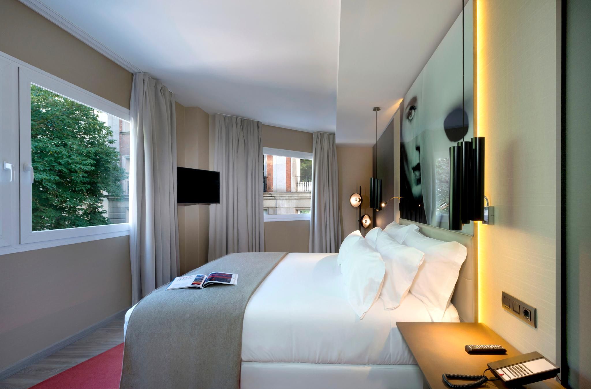 undefined NH Collection Madrid Suecia 3