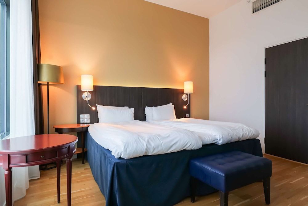 Junior Suite, 1 King Bed, Non Smoking