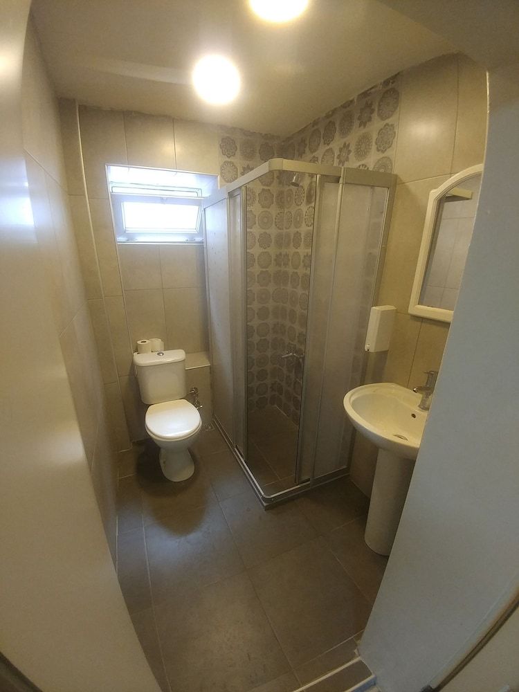 Antique Hostel & Guesthouse Shared Dormitory, Mixed Dorm, Shared Bathroom (Basement) 42