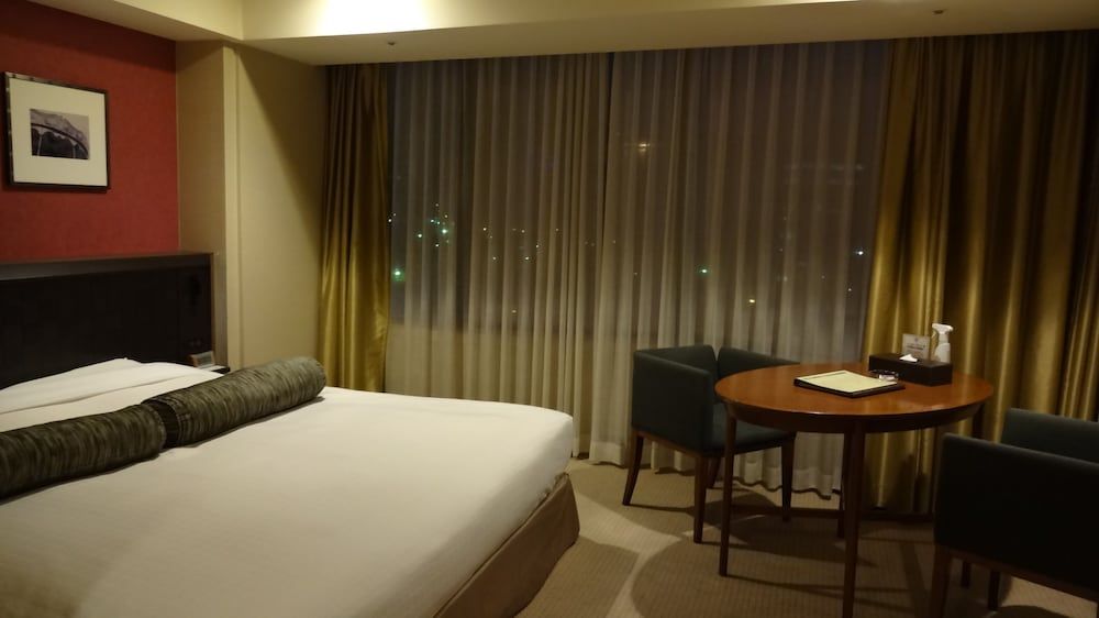 NY-Style Modern Room, Smoking
