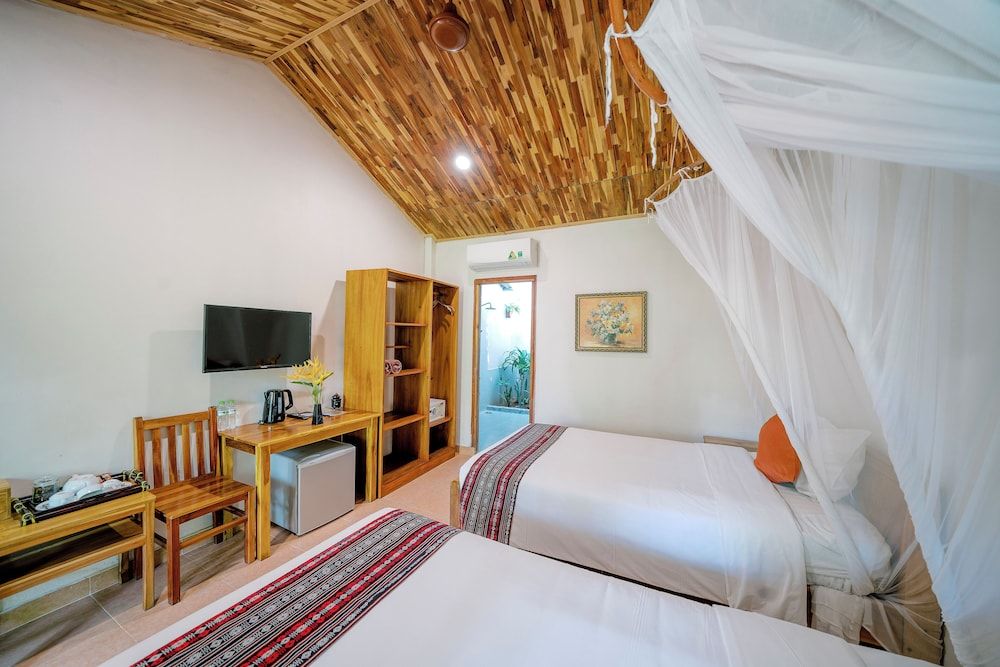 undefined La Mer Resort 9